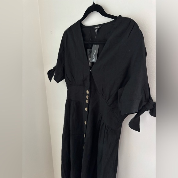 Buffalo Mariposa Tied V-Neck Button-Front Midi Dress NWT - Picture 6 of 14